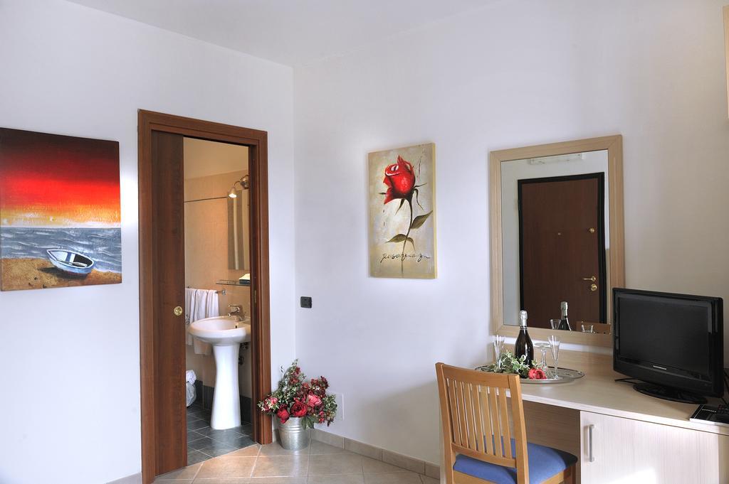 Hotel La Quercia Valmontone Eksteriør bilde