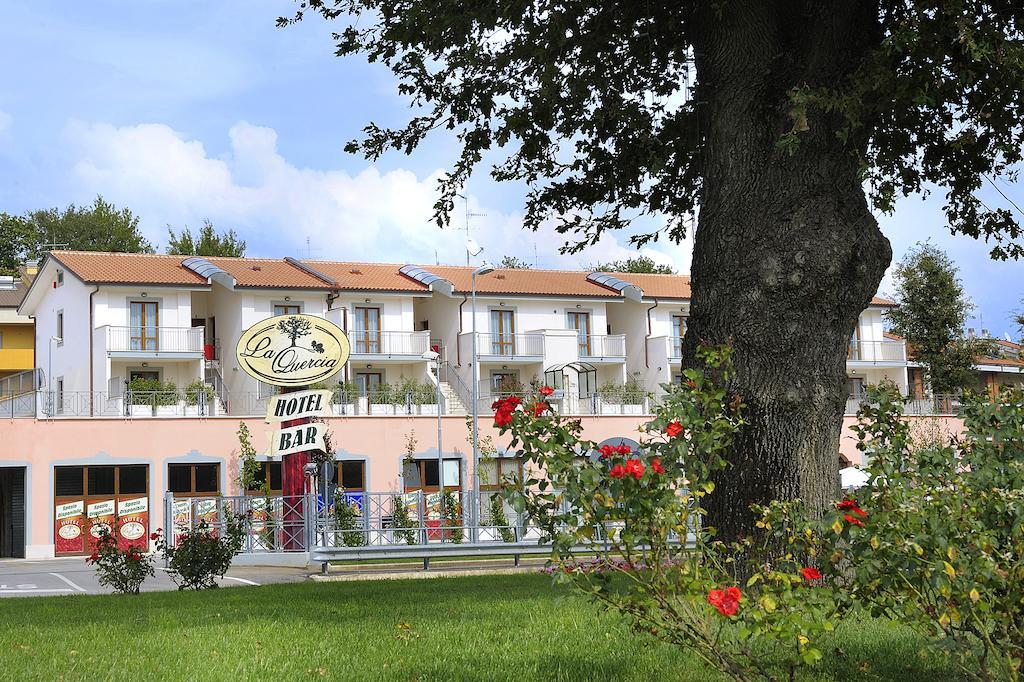 Hotel La Quercia Valmontone Eksteriør bilde